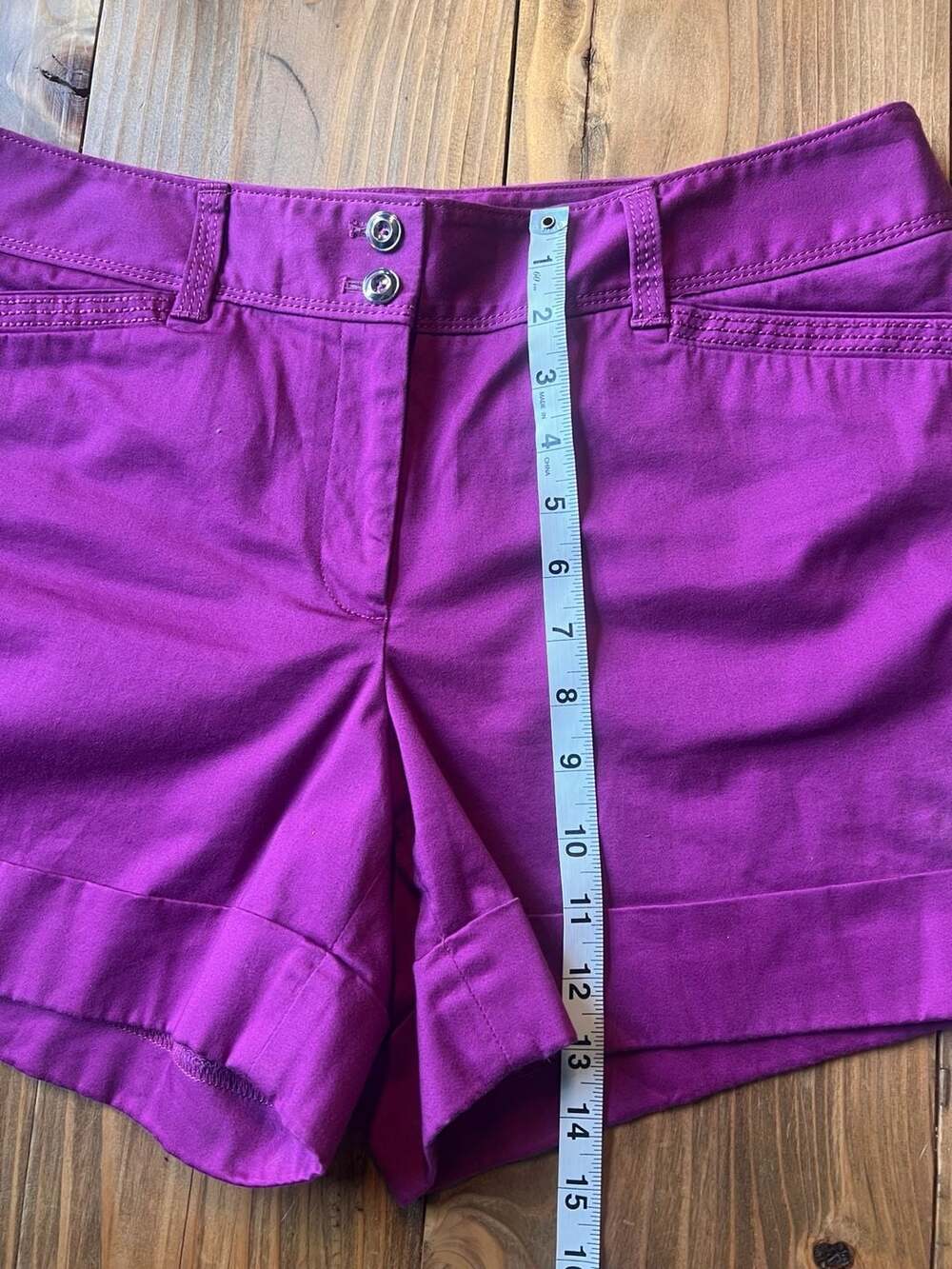White House Black Market Purple Cuffed Shorts Size 12 - Picture 6 of 6